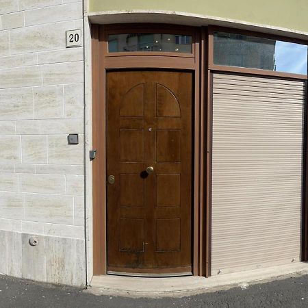 Romeo Apartment Livorno Exterior photo